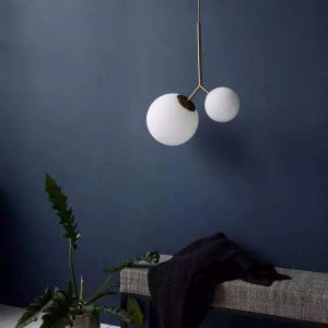 Lampa wisząca Twice w asymetrycznym stylu z kulami