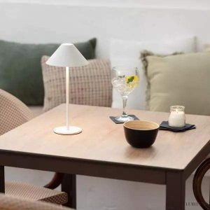 Lampka stołowa Cone z akumulatorem do użytku zewnętrznego