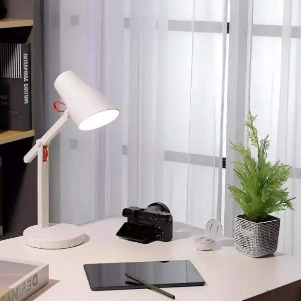 Lampa biurkowa LED z regulowanym ramieniem dotykowa