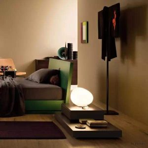 Lampa podłogowa Gregg w kształcie kamieni milowych