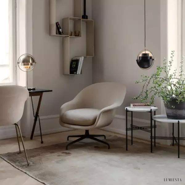 Lampa stołowa Multi-Lite w eleganckim stylu skandynawskim