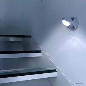 Lampa LED naścienna z czujnikiem ruchu nowoczesny design