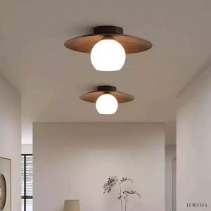 Lampa sufitowa z ribbowanym szkłem w stylu nordyckim