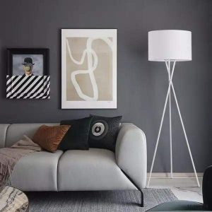 Nowoczesna lampa stojąca LED na trójnogu do salonu