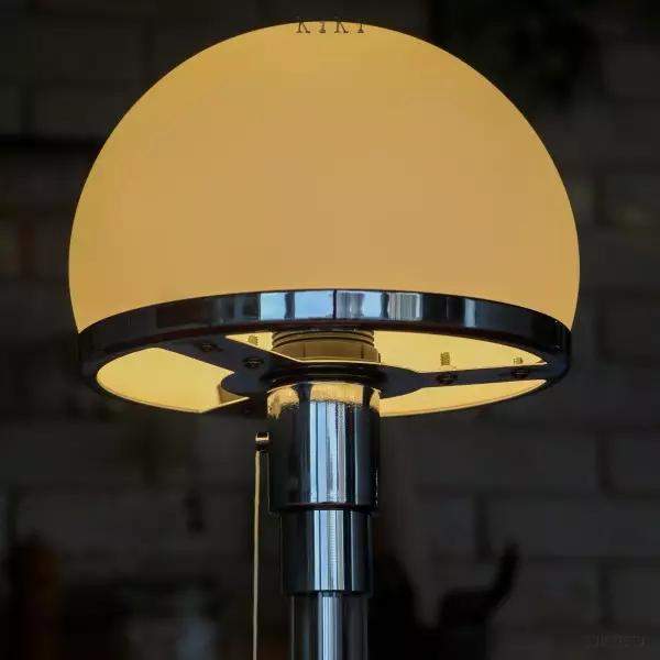 Lampa stołowa Bauhaus Wagenfeld z szklanym kloszem