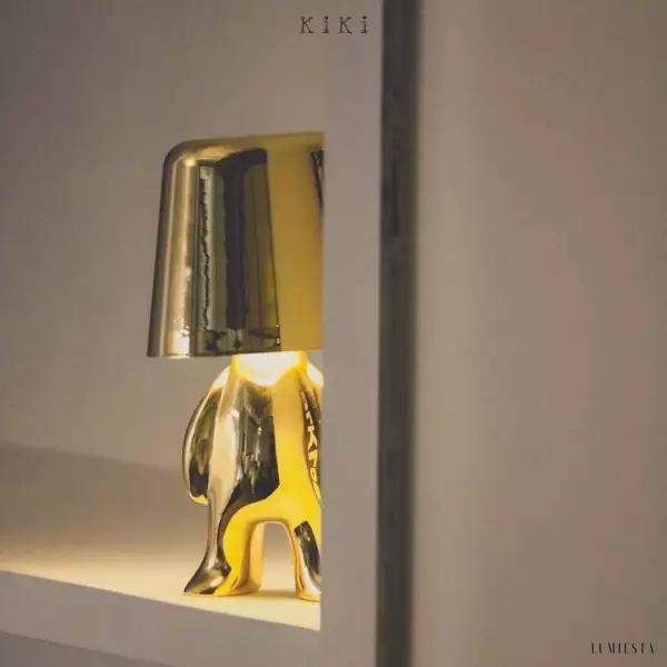 Innowacyjna lampa Thinker w kształcie postaci złotej lub chromowanej