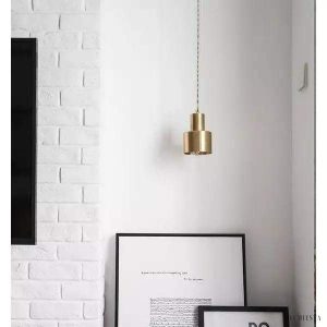 Mosiężna lampa wisząca stylowa elegancja do wnętrza