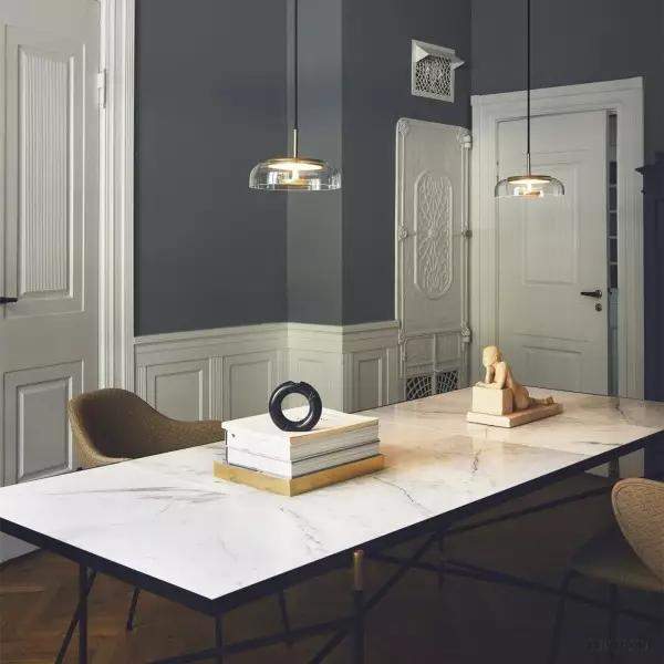 Lampa wisząca Plum szklana elegancka z modułem LED