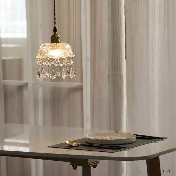 Nowoczesna lampa wisząca w kształcie misy z mosiądzu i szkła