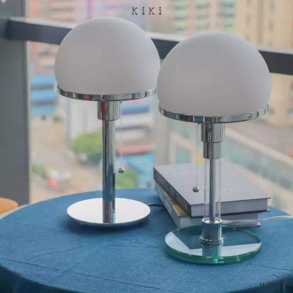 Lampa stołowa Bauhaus Wagenfeld z szklanym kloszem