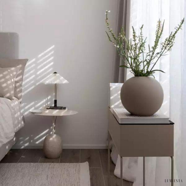 Lampka stołowa Matin z plisowanym kloszem w różnych kolorach