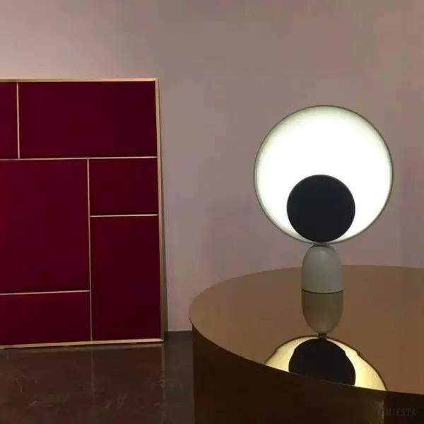 image_4-469.jpg Lampka stołowa Blooper w nowoczesnym stylu minimalistycznym