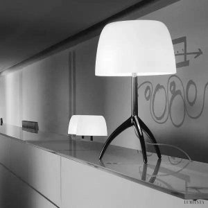 Elegancka lampka stołowa Lumiere z dmuchanym kloszem