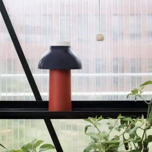 Lampa stołowa wysokiej jakości z dotykowym ściemniaczem