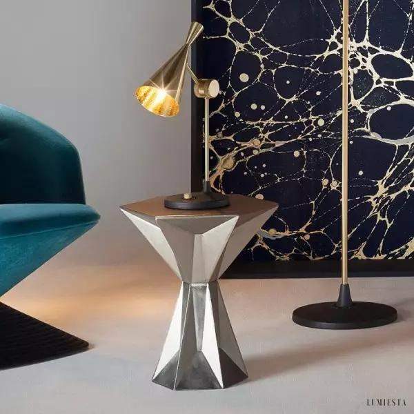 Elegancka lampa stołowa Beat w kształcie stożka black brass