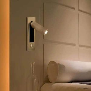 Lampa LED do czytania z regulowanym ramieniem ścienna