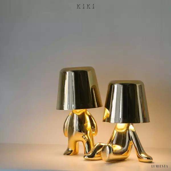 Innowacyjna lampa Thinker w kształcie postaci złotej lub chromowanej