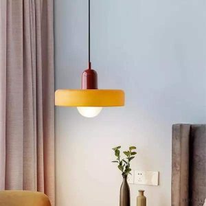 Nowoczesna lampa wisząca z kolorowym kloszem PMMA