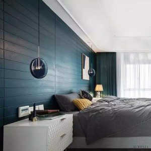 Ciemnoniebieska szklana lampa wisząca nowoczesny design