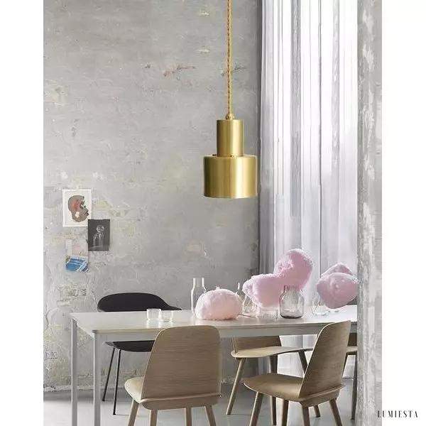 Mosiężna lampa wisząca stylowa elegancja do wnętrza