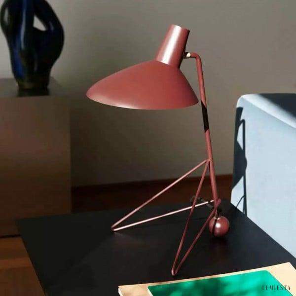 Lampka stołowa w stylu minimalistycznym na tripodzie HM9