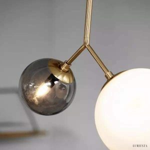 Lampa wisząca Twice w asymetrycznym stylu z kulami