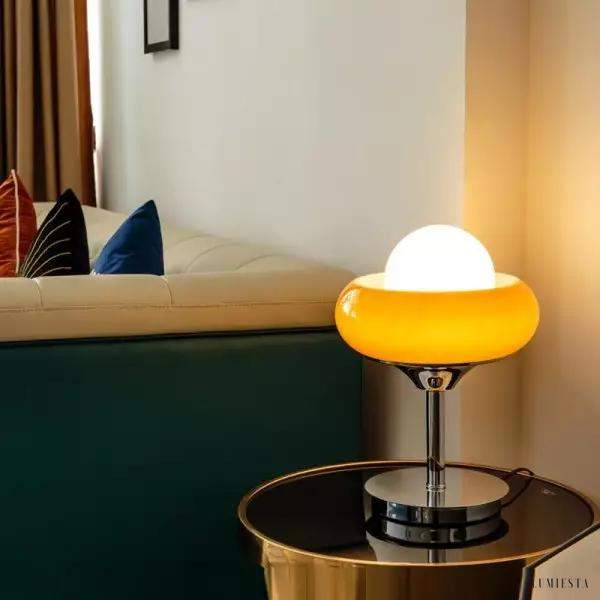 Stylowa lampa stołowa Bauhaus Egg Tart w minimalistycznym wzornictwie