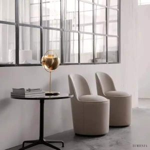 Lampa stołowa Multi-Lite w eleganckim stylu skandynawskim