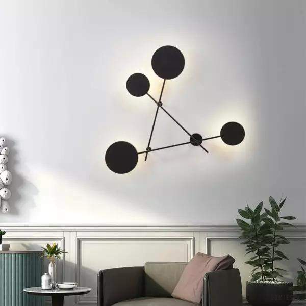 Lampa ścienna Iride w nowoczesnym geometrycznym stylu