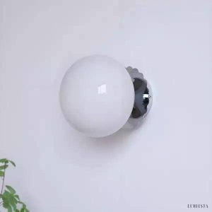 Lampa ścienna kulista ze szkła w stylu Bauhaus