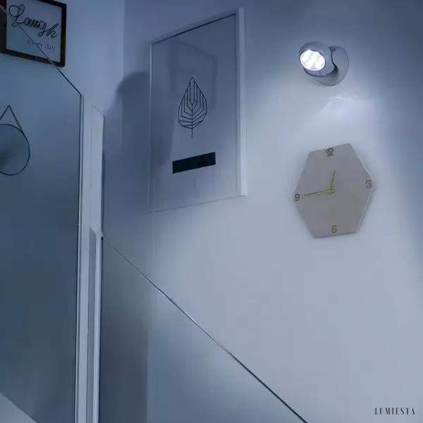 Lampa LED naścienna z czujnikiem ruchu nowoczesny design