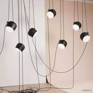 Lampa Wisząca Tema Nowoczesny Design z Regulowanym Światłem