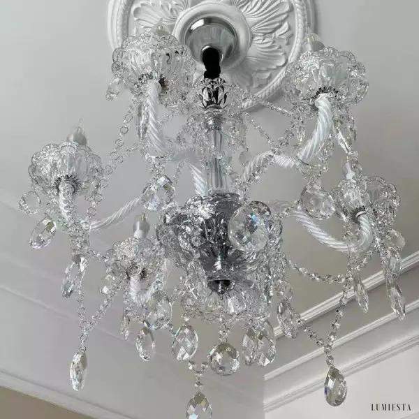 Luksusowy żyrandol kryształowy w stylu świecznika