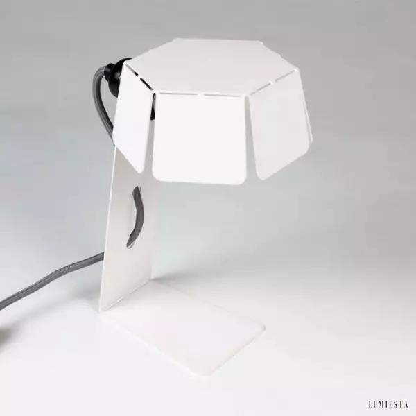 Minimalistyczna lampa biurkowa Object 3 z metalu