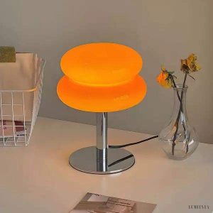 Lampka stołowa Bauhaus ze szklanym kloszem minimalistyczna