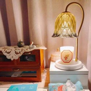 Lampa stołowa w stylu romantycznym z funkcją topnienia wosku