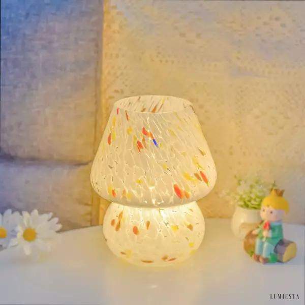 Lampa stołowa w kształcie grzyba w stylu nordyckim