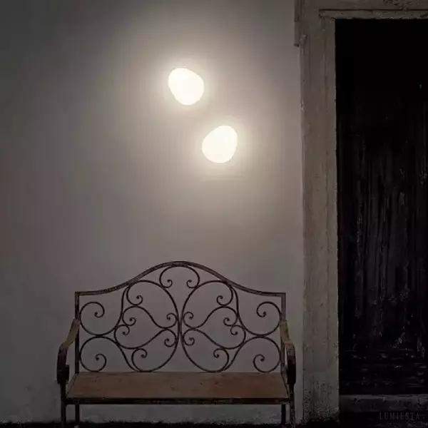 Lampa ścienna Ofisi nowoczesna z białym kloszem