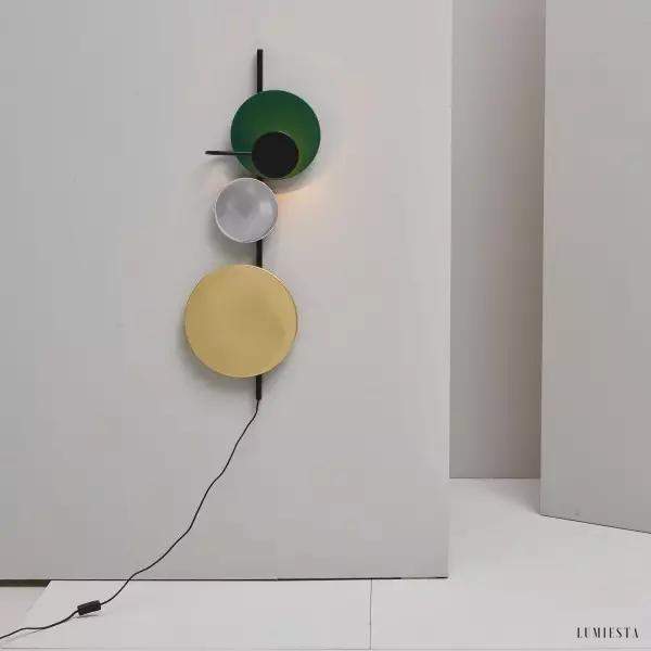 Lampka ścienna Planet minimalistyczny design z metalowymi dyskami