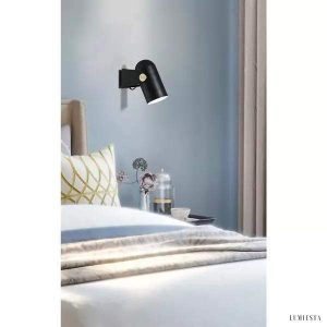 image_6-583.jpg Lampa ścienna Carronade w stylu nowoczesnym czarna z mosiężnym akcentem