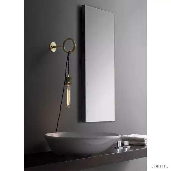 Minimalistyczna lampa ścienna Loop z gniazdkiem E27