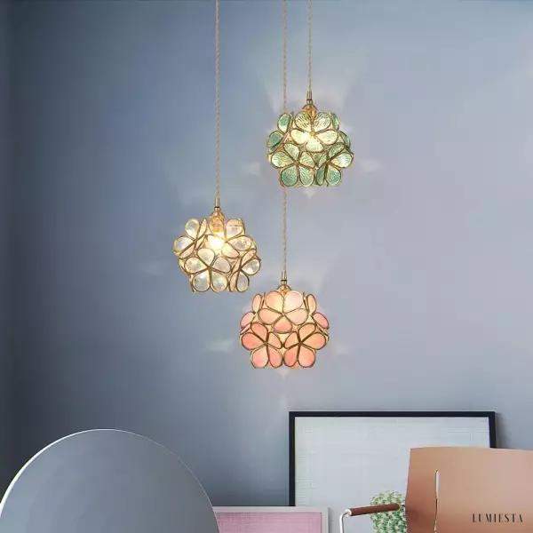 Lampa wisząca w kształcie płatków kwiatu z miedzią