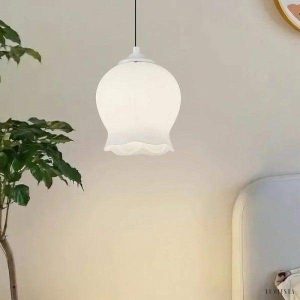 Szklana Lampa Wisząca Flower Bud w Kształcie Kwiatu