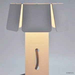 Minimalistyczna lampa biurkowa Object 3 z metalu
