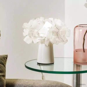 Lampa stołowa Slamp Clizia w kształcie kwiatów biała