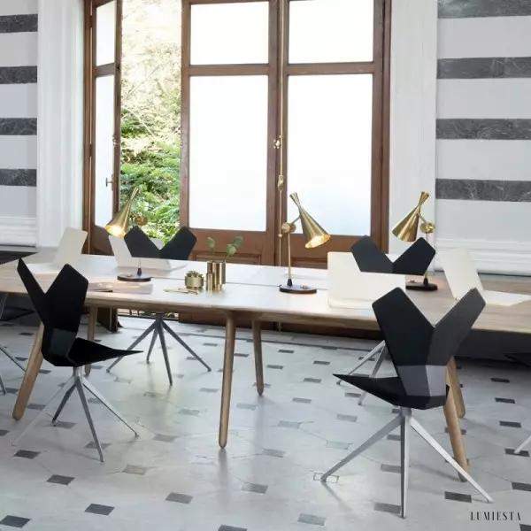 Elegancka lampa stołowa Beat w kształcie stożka black brass