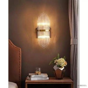 Kryształowa lampa ścienna w stylu art deco z mosiężnymi detalami