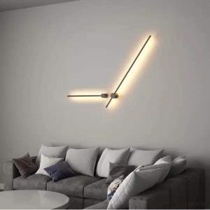 Nowoczesna czarna liniowa lampa LED naścienna do wnętrz