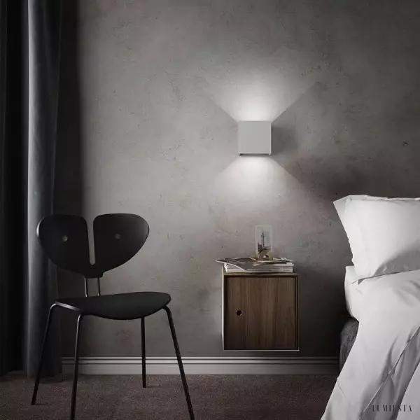 Lampa ścienna LED w kształcie sześcianu styl industrialny