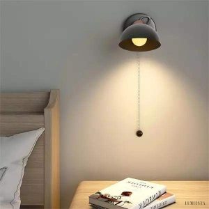 Nowoczesna rotacyjna lampa ścienna Aisilan do sypialni